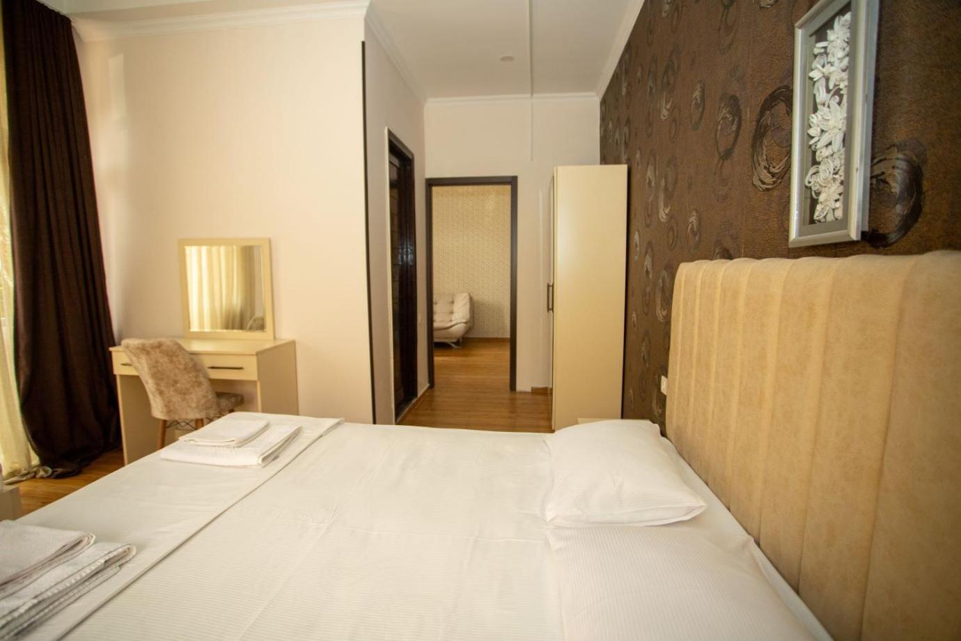 Hotel Irise Batumi Exterior foto