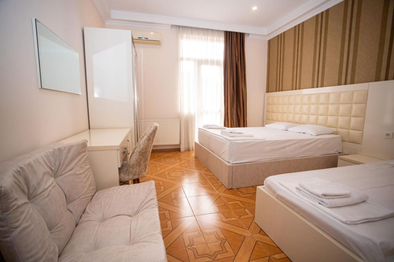 Hotel Irise Batumi Exterior foto