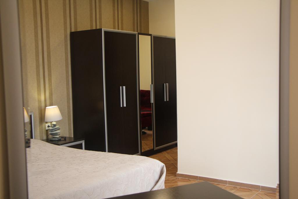 Hotel Irise Batumi Exterior foto