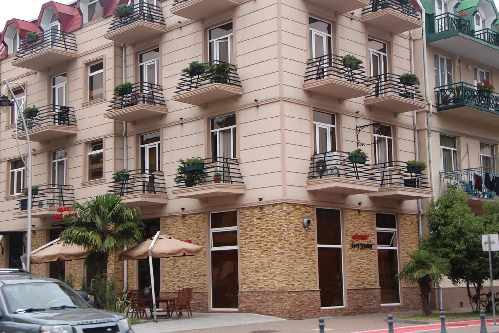 Hotel Irise Batumi Exterior foto
