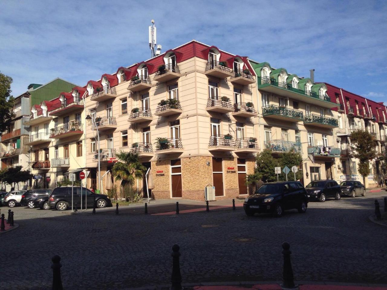 Hotel Irise Batumi Exterior foto